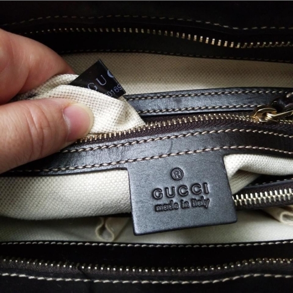 Authentic Gucci GG Monogram Supreme Web Mayfair - Picture 8 of 11